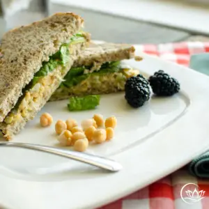 easy chickpea salad sandwich recipe